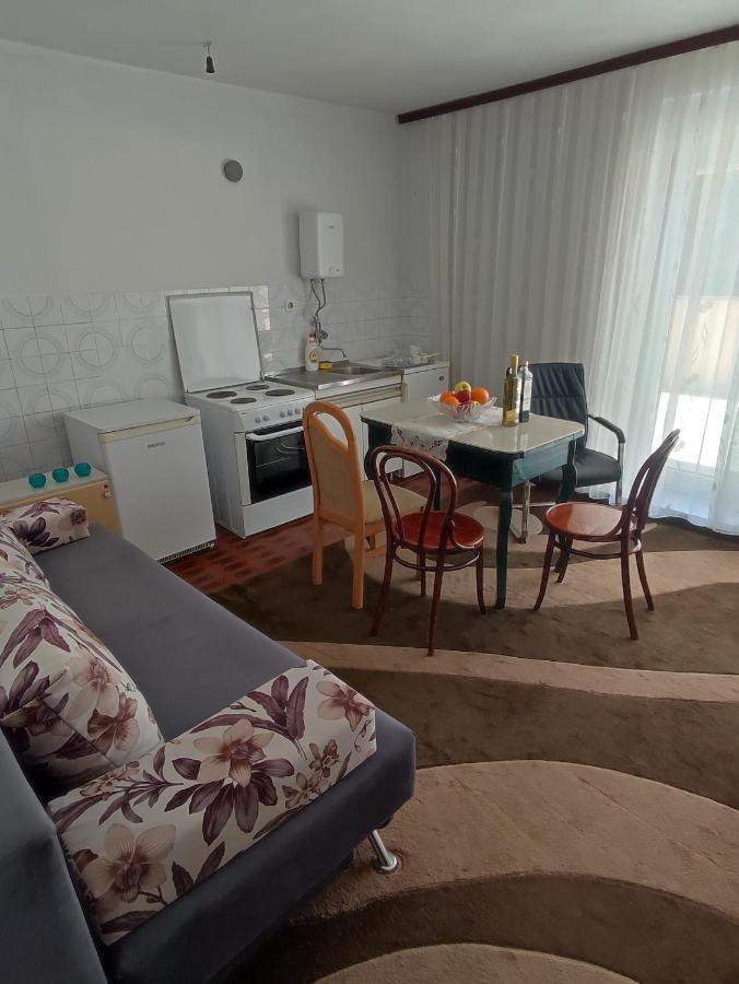 Apartman Bor Livno Eksteriør billede