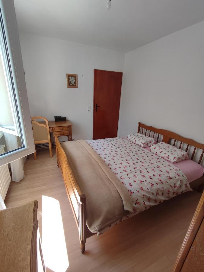 Apartman Bor Livno Eksteriør billede